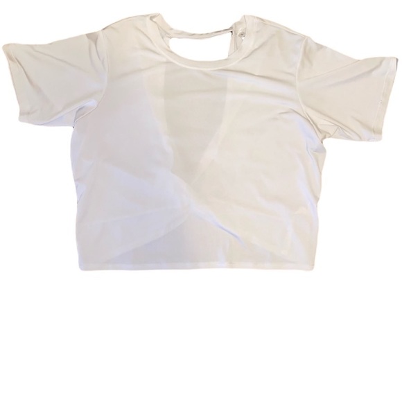 🎉HP🎉 Fabletics x Demi Lovato Tee - Picture 3 of 9